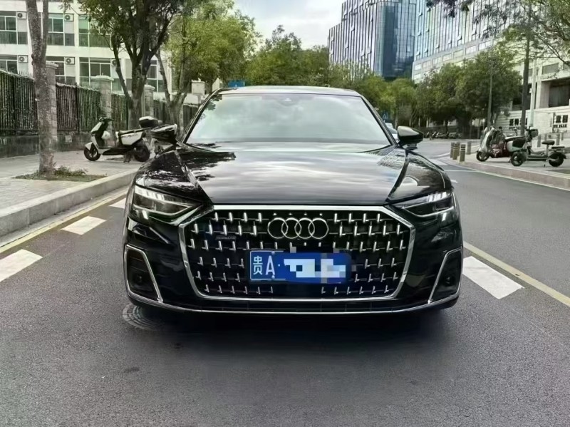 深圳23年奥迪A8L1