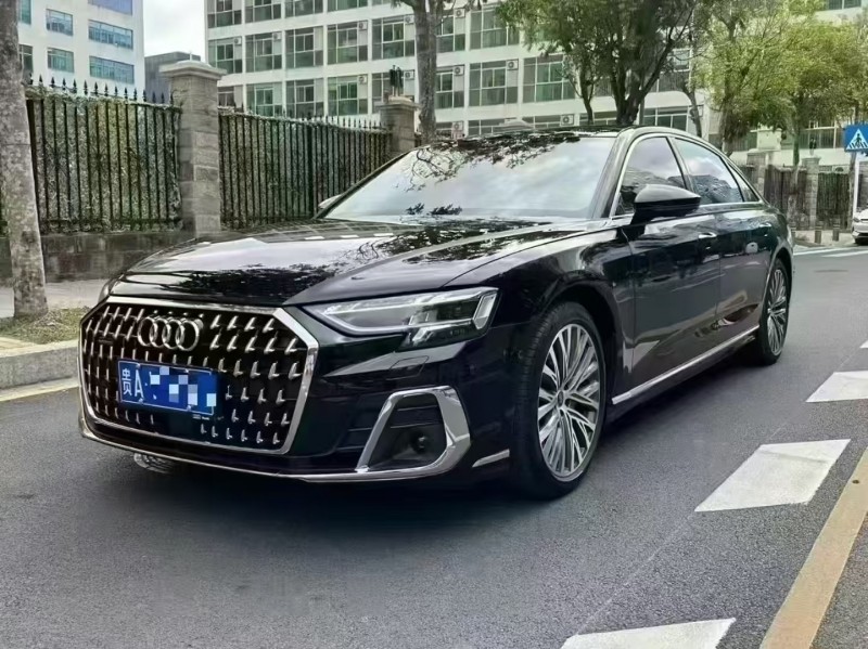 深圳23年奥迪A8L3