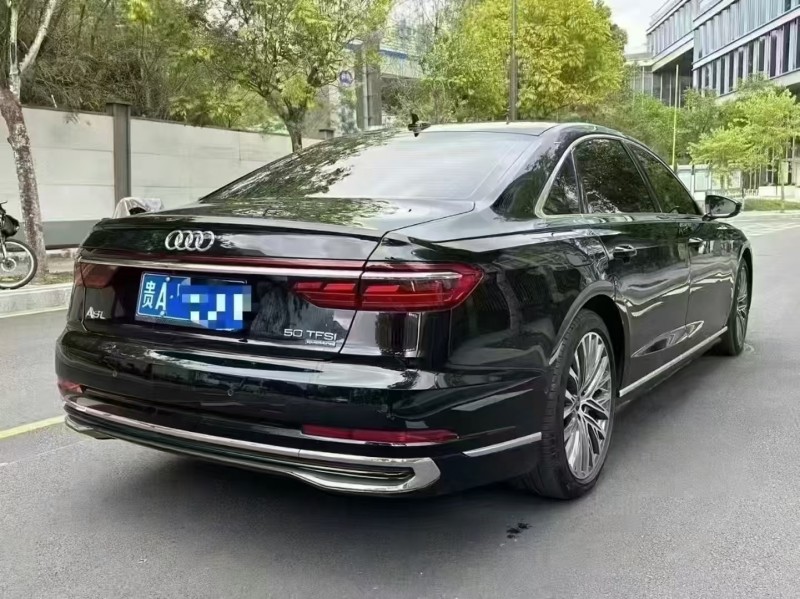 深圳23年奥迪A8L8