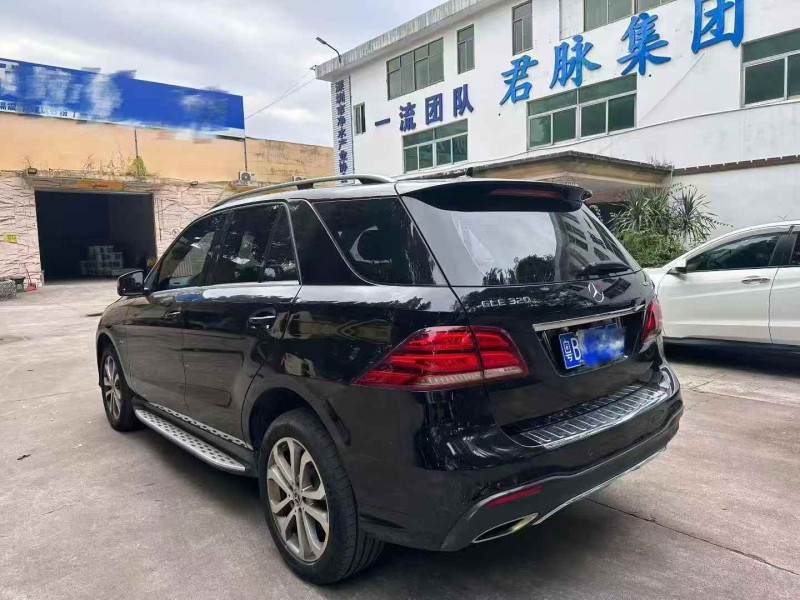 广州19年奔驰GLE8