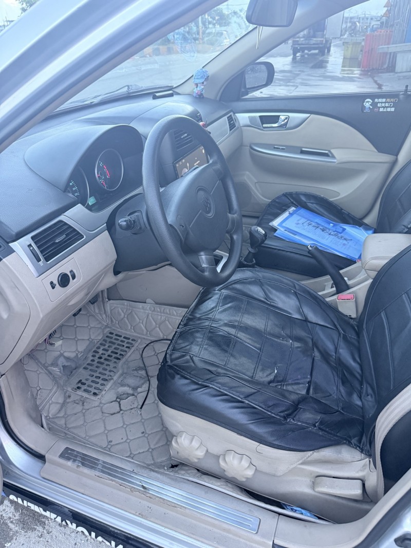 潮州11年别克凯越3