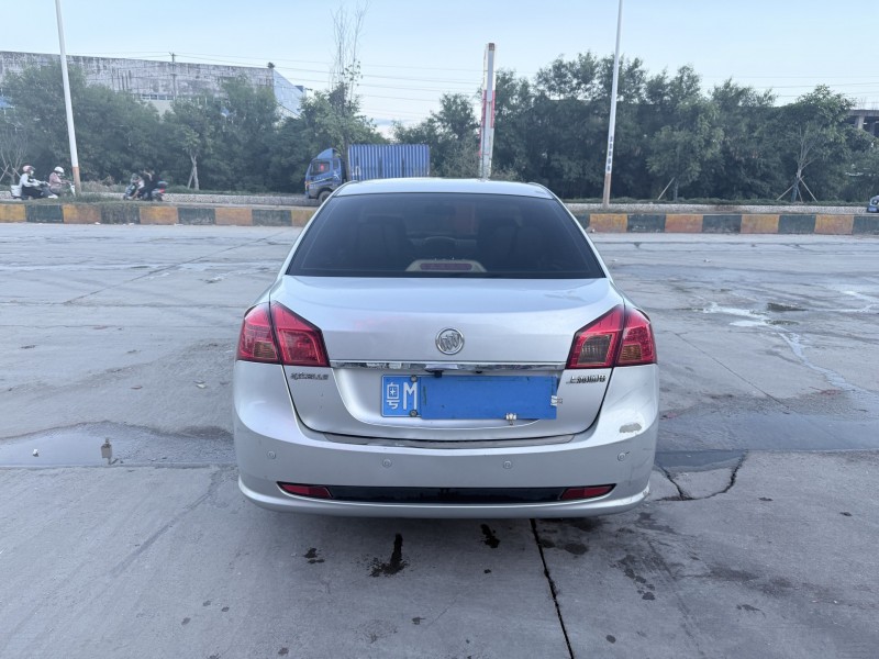 潮州11年别克凯越9