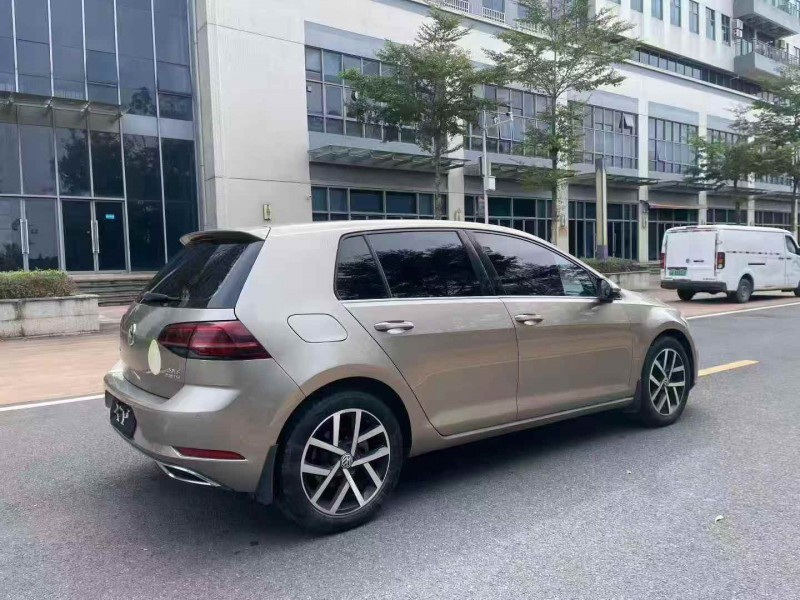 广州18年大众高尔夫5