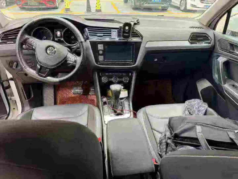 连云港19年大众途昂6