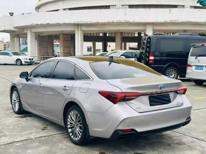 广州21年丰田亚洲龙8