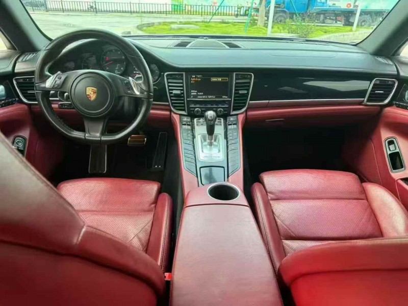 广州14年保时捷帕拉梅拉5