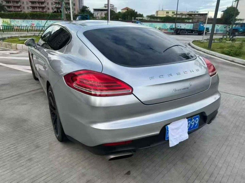 广州14年保时捷帕拉梅拉7