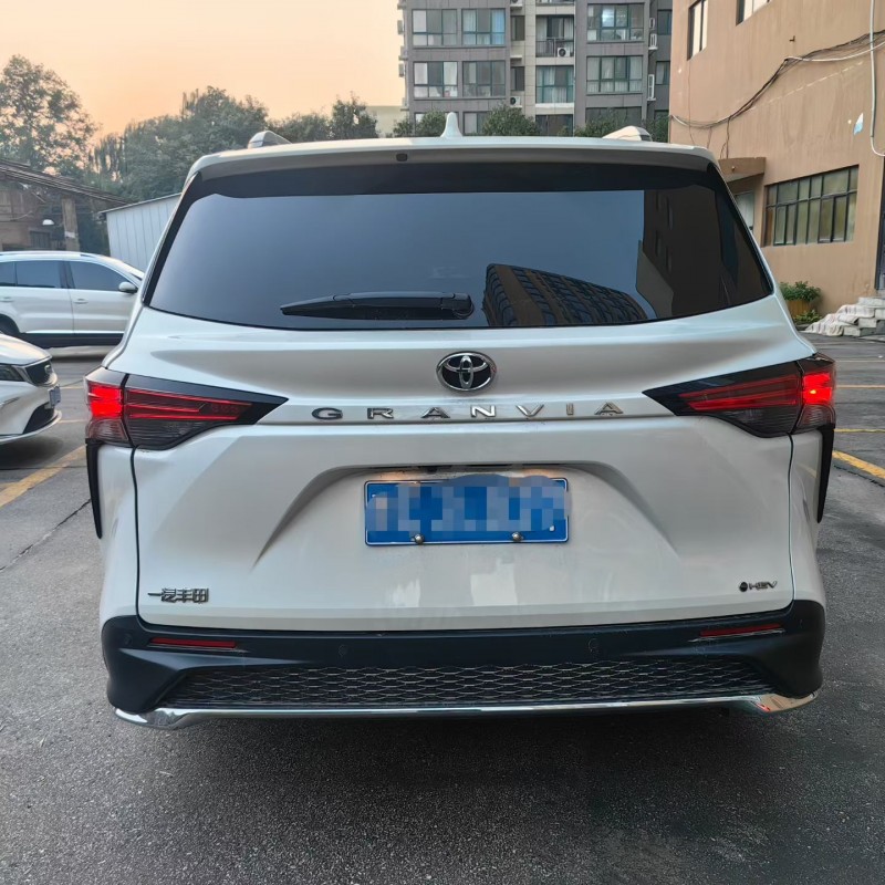 洛阳24年丰田格瑞维亚8