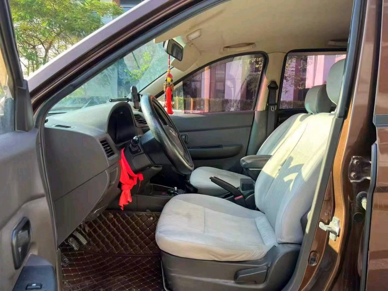 广州17年五菱汽车宏光8