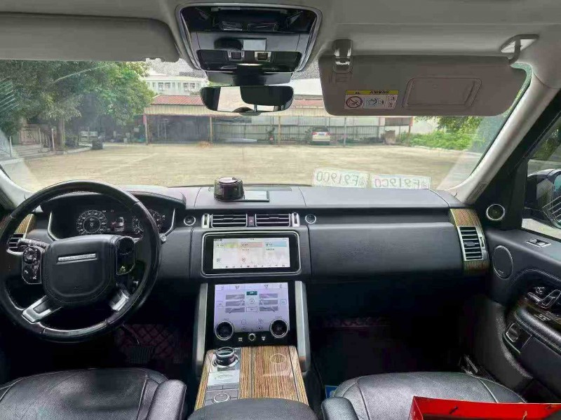 厦门19年路虎揽胜行政4