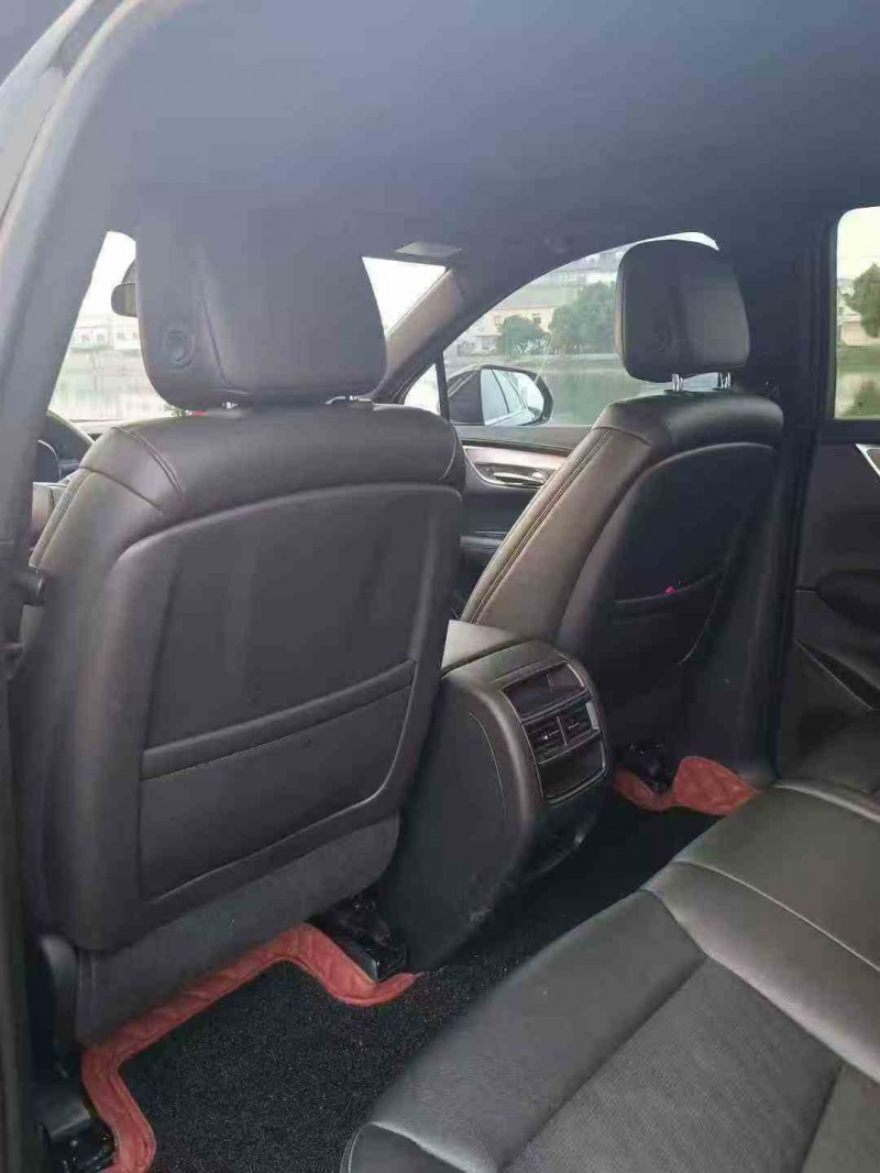 淮安20年凯迪拉克XT56