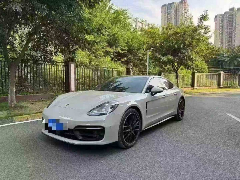 重庆24年保时捷帕拉梅拉2