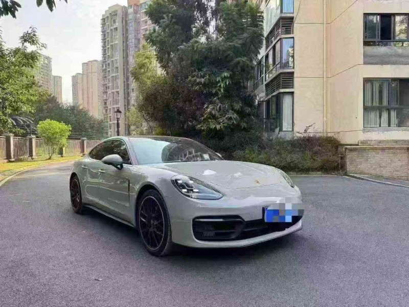 重庆24年保时捷帕拉梅拉3