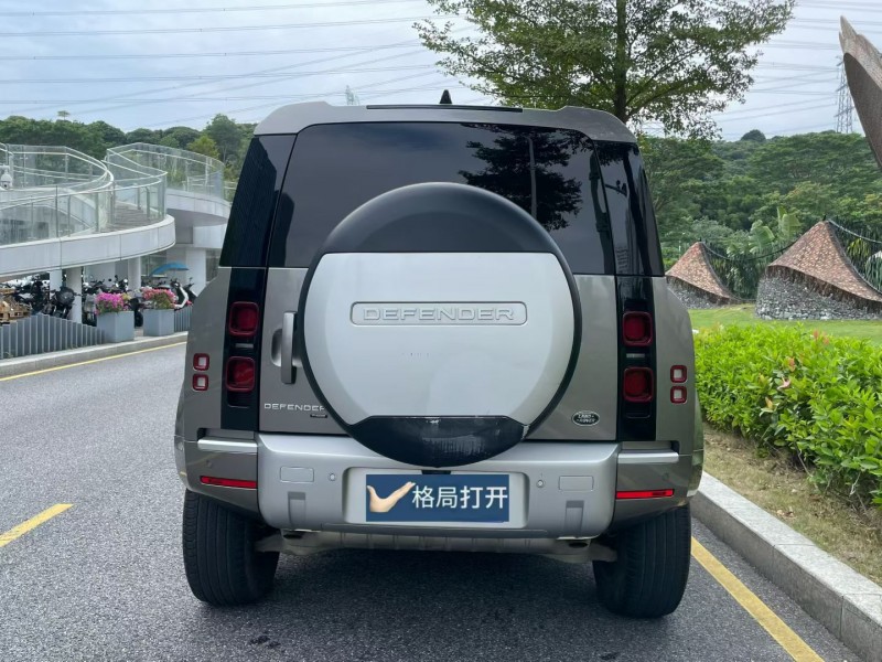 深圳22年路虎卫士9