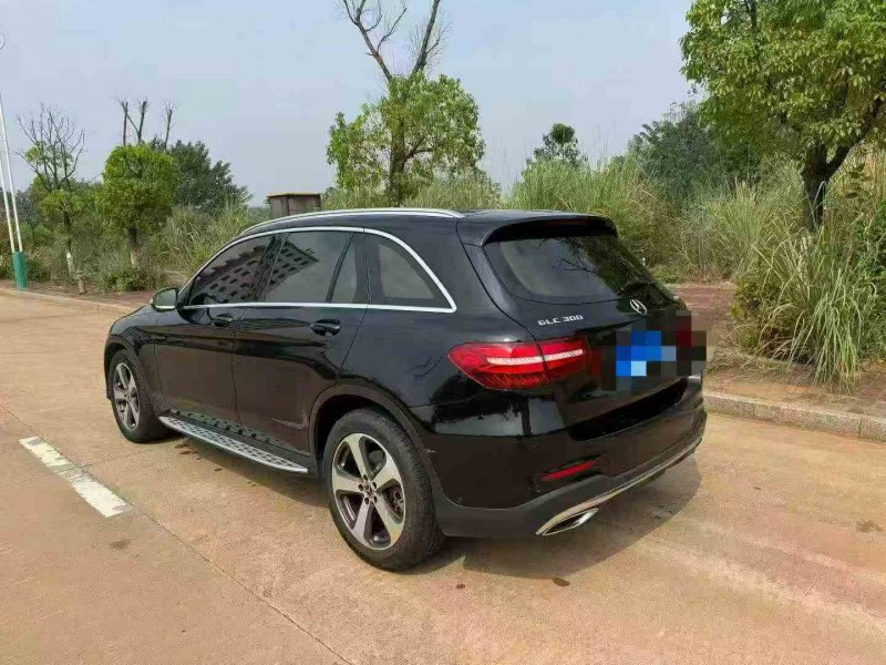 新余17年奔驰GLC8