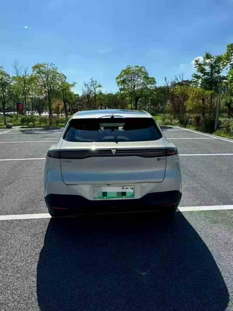 景德镇24年长安汽车深蓝9