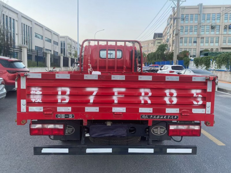 娄底24年解放解放卡车7