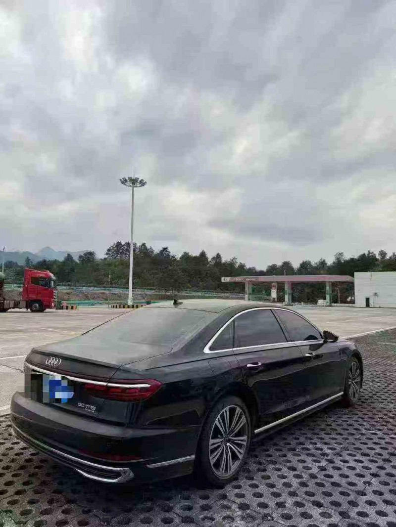 重庆24年奥迪A8L7