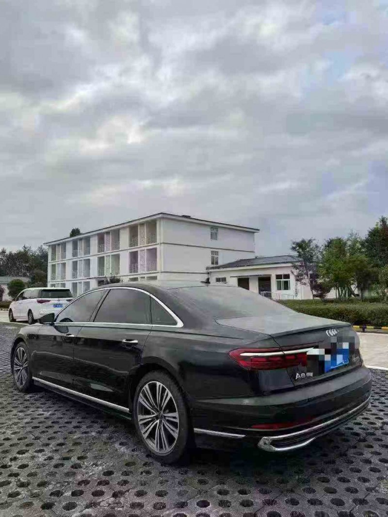 重庆24年奥迪A8L8