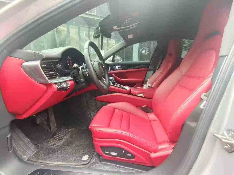 重庆24年保时捷帕拉梅拉6