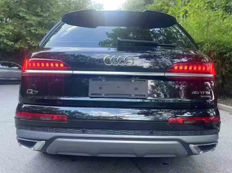 重庆24年奥迪Q79