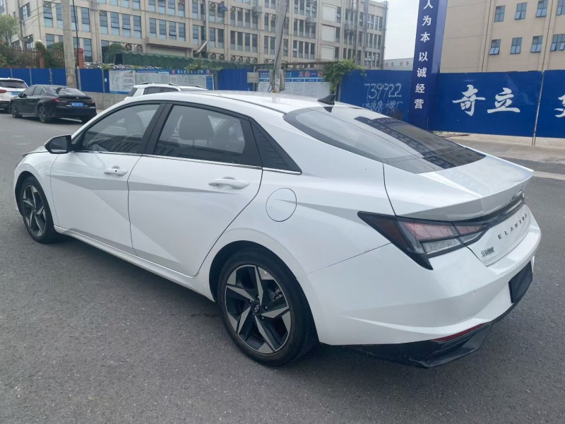 娄底23年现代伊兰特9