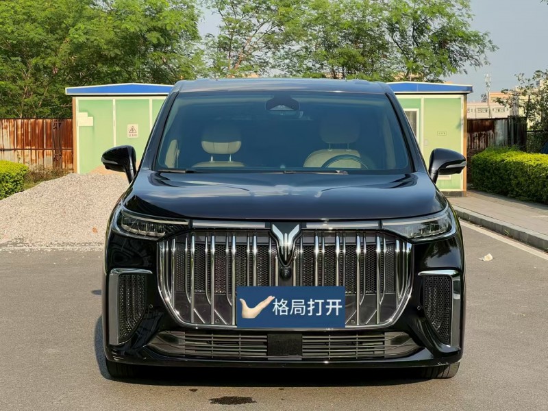 东莞24年岚图汽车梦想家1