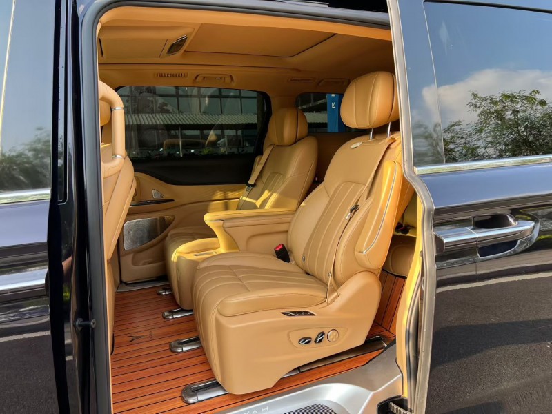 东莞24年岚图汽车梦想家5