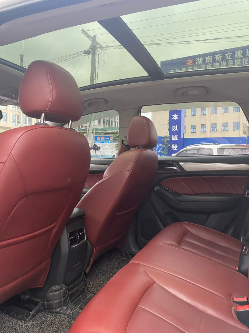 娄底19年荣威RX54