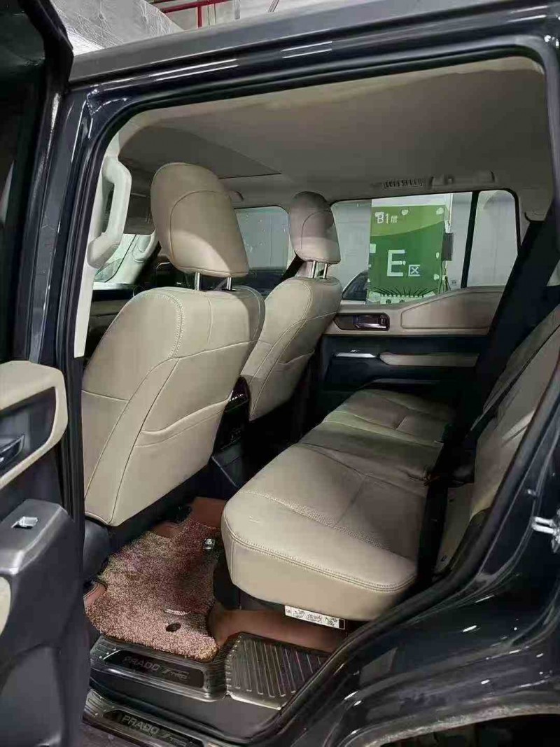 湖州24年丰田普拉多6