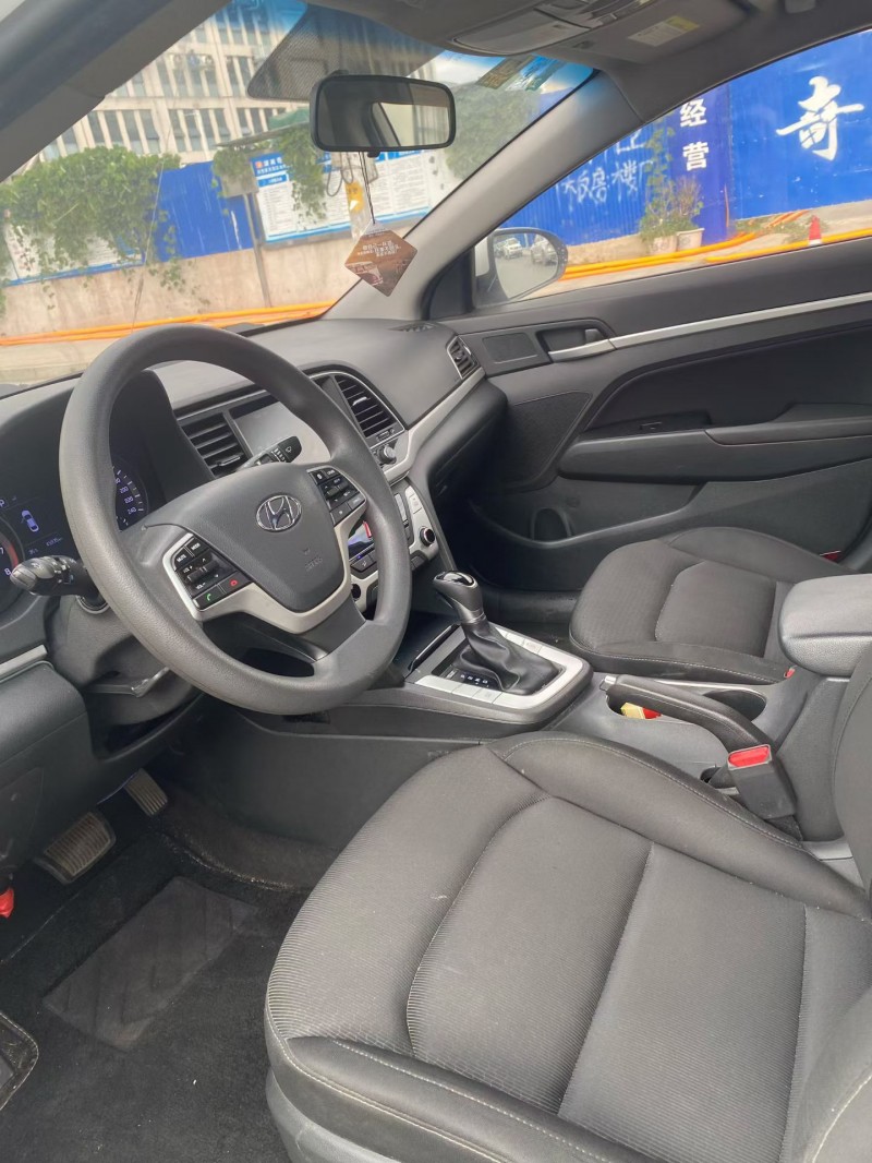 娄底17年现代领动6