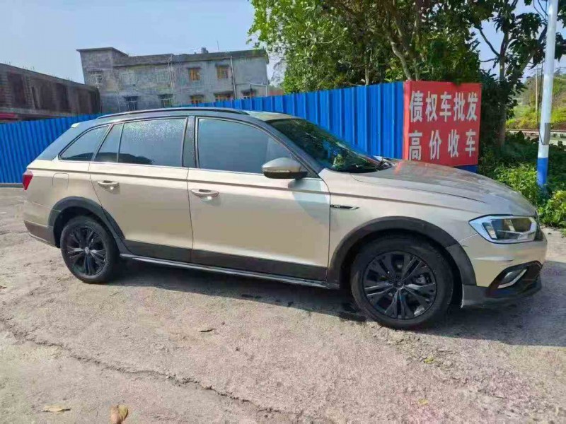 钦州16年大众蔚领3