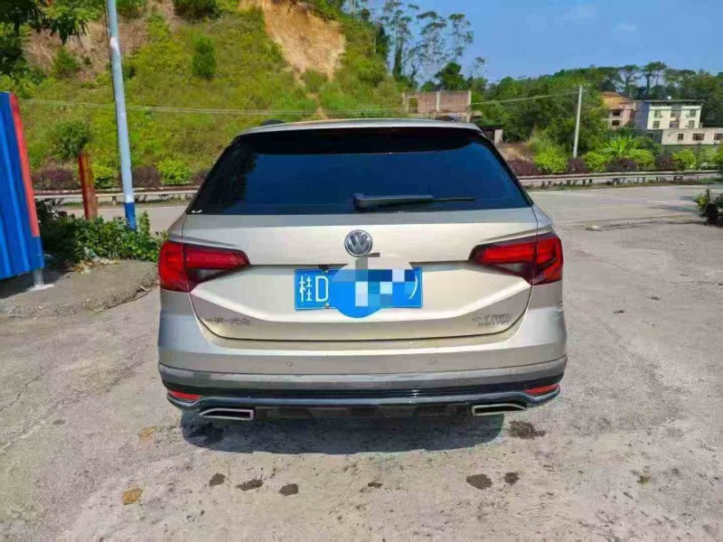 钦州16年大众蔚领9