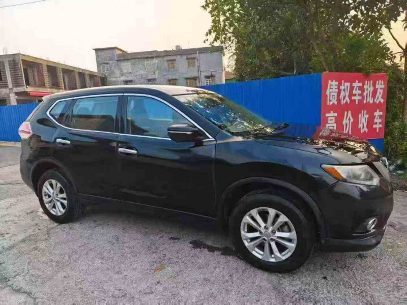 梧州16年日产奇骏2