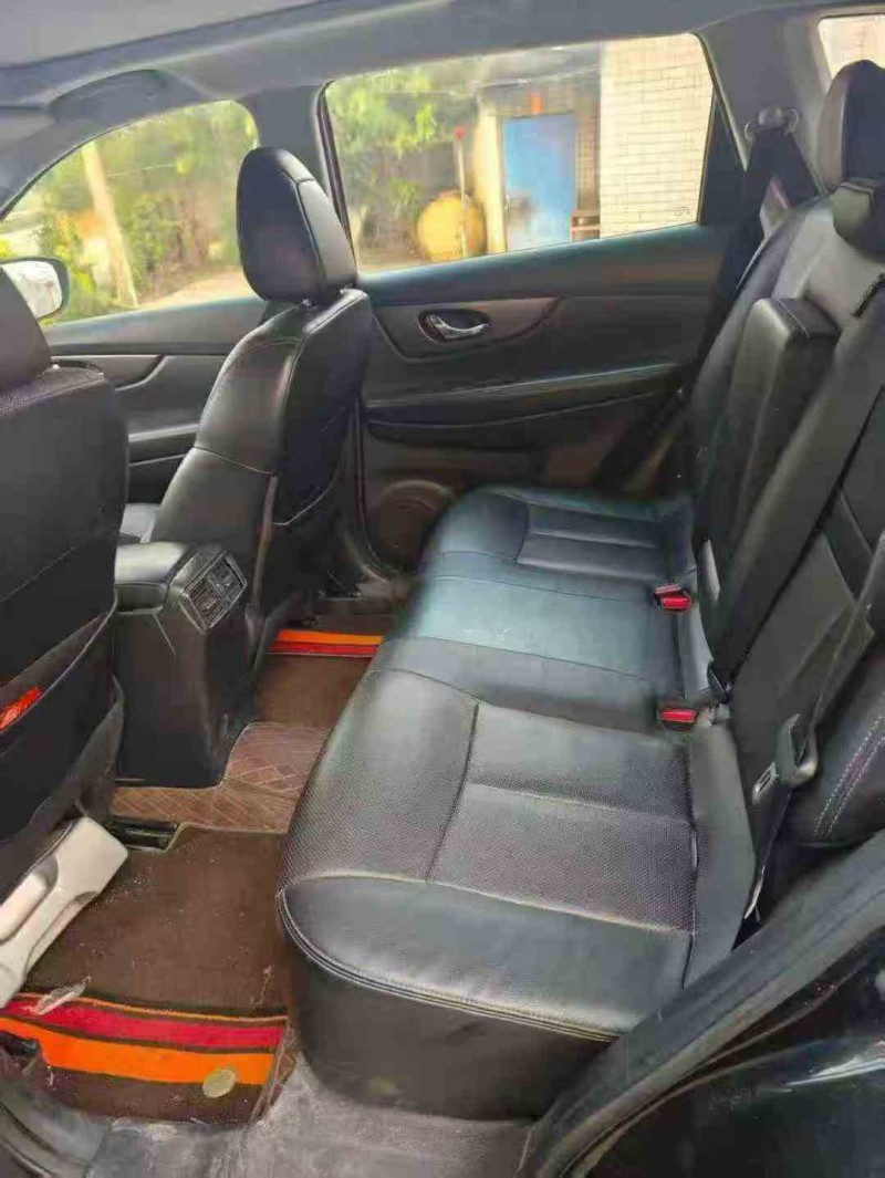 梧州16年日产奇骏5