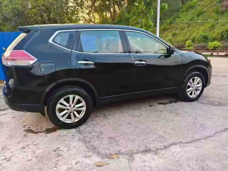 梧州16年日产奇骏7