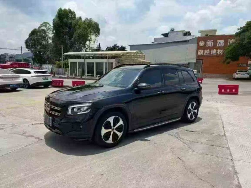 江门21年奔驰GLB3