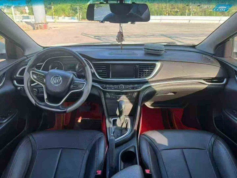 重庆20年别克英朗4