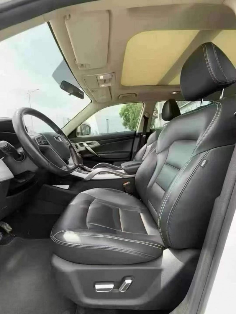 东莞19年吉利博越4