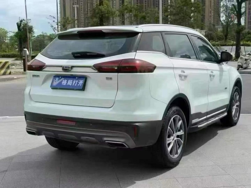 东莞19年吉利博越8