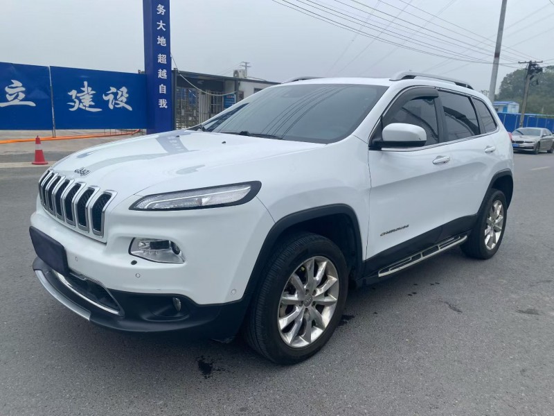 娄底18年Jeep自由光2