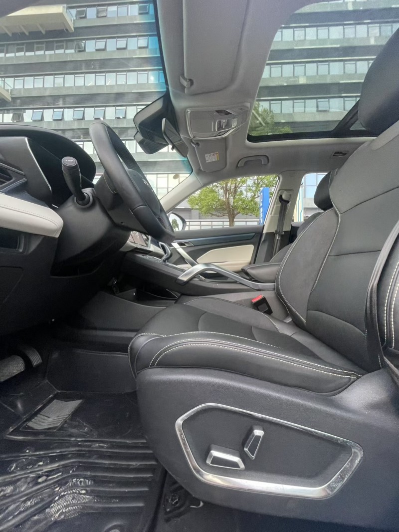 东莞22年吉利博越5