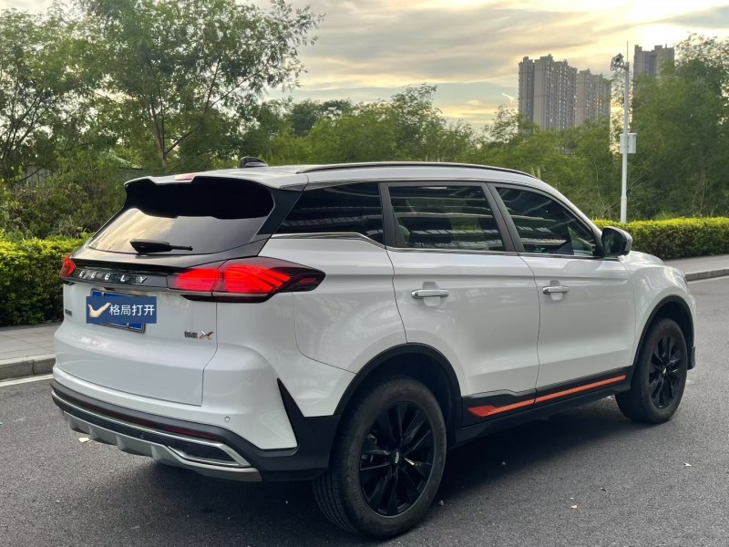 东莞22年吉利博越8