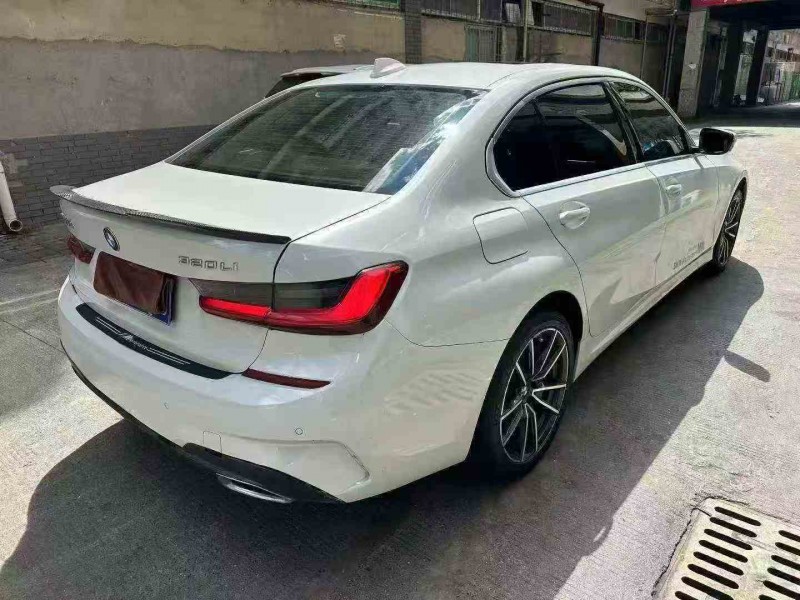 安顺21年宝马3系7