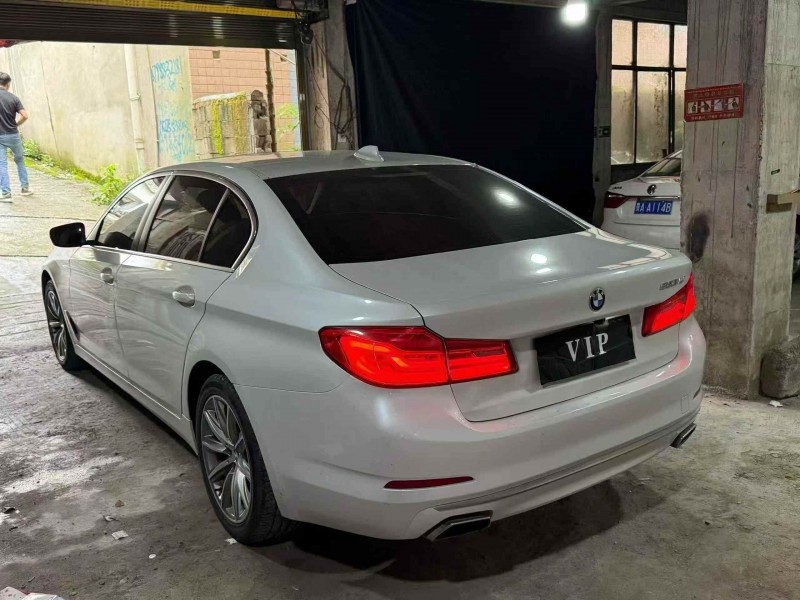 毕节18年宝马5系8