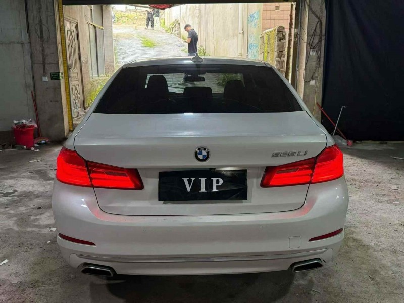 毕节18年宝马5系9