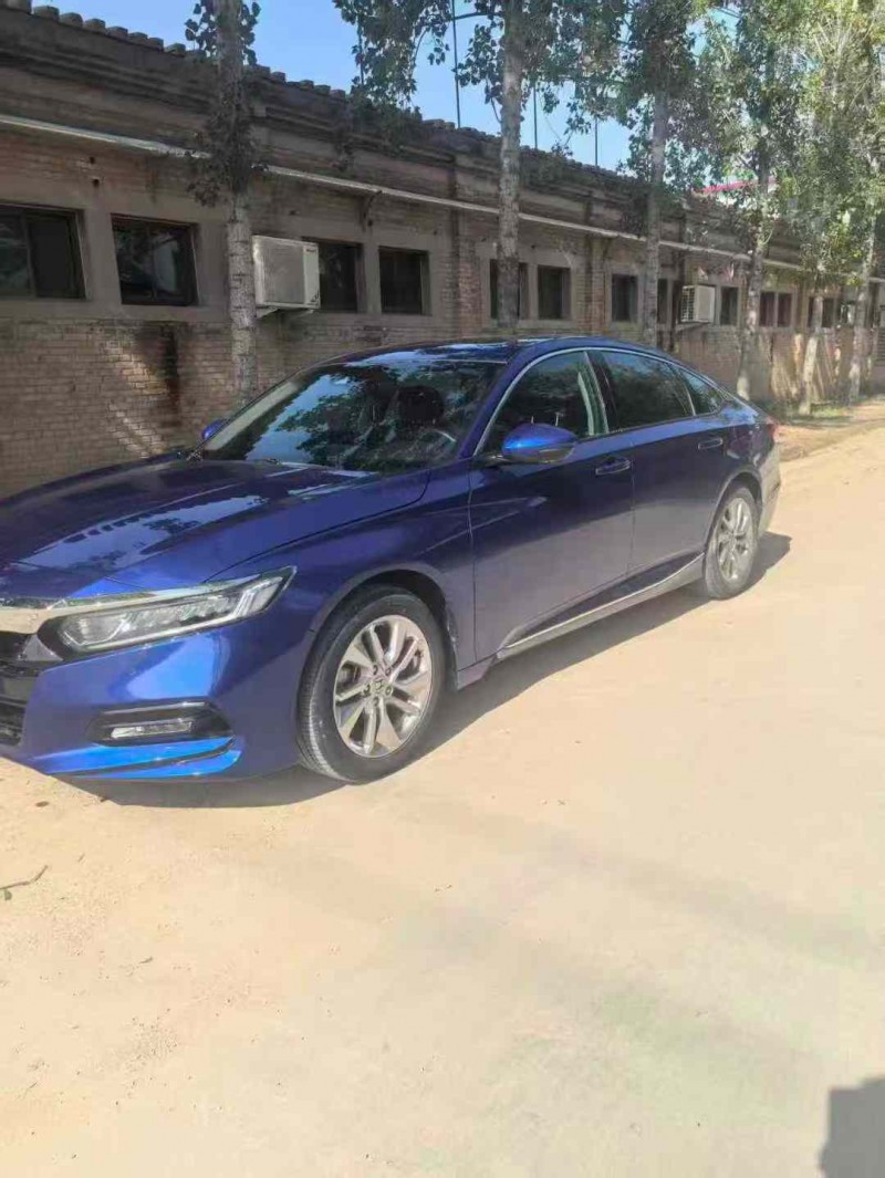 保定18年本田雅阁2