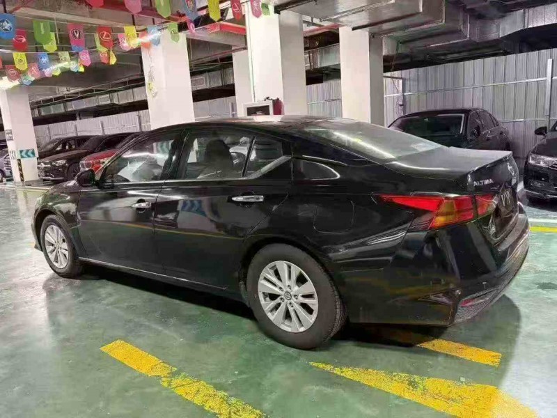 铜仁22年日产天籁8