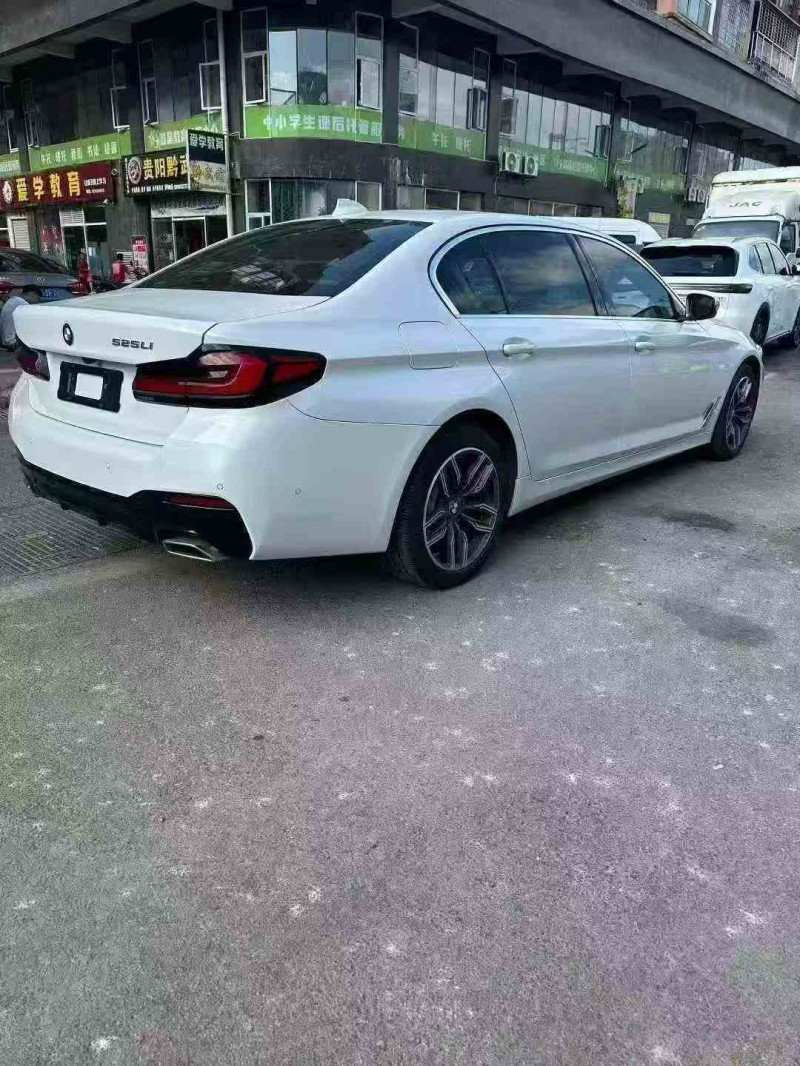 黔东南20年宝马5系8