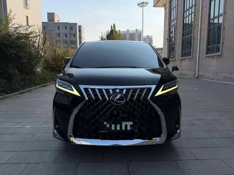 唐山23年雷克萨斯LM雷尔法1